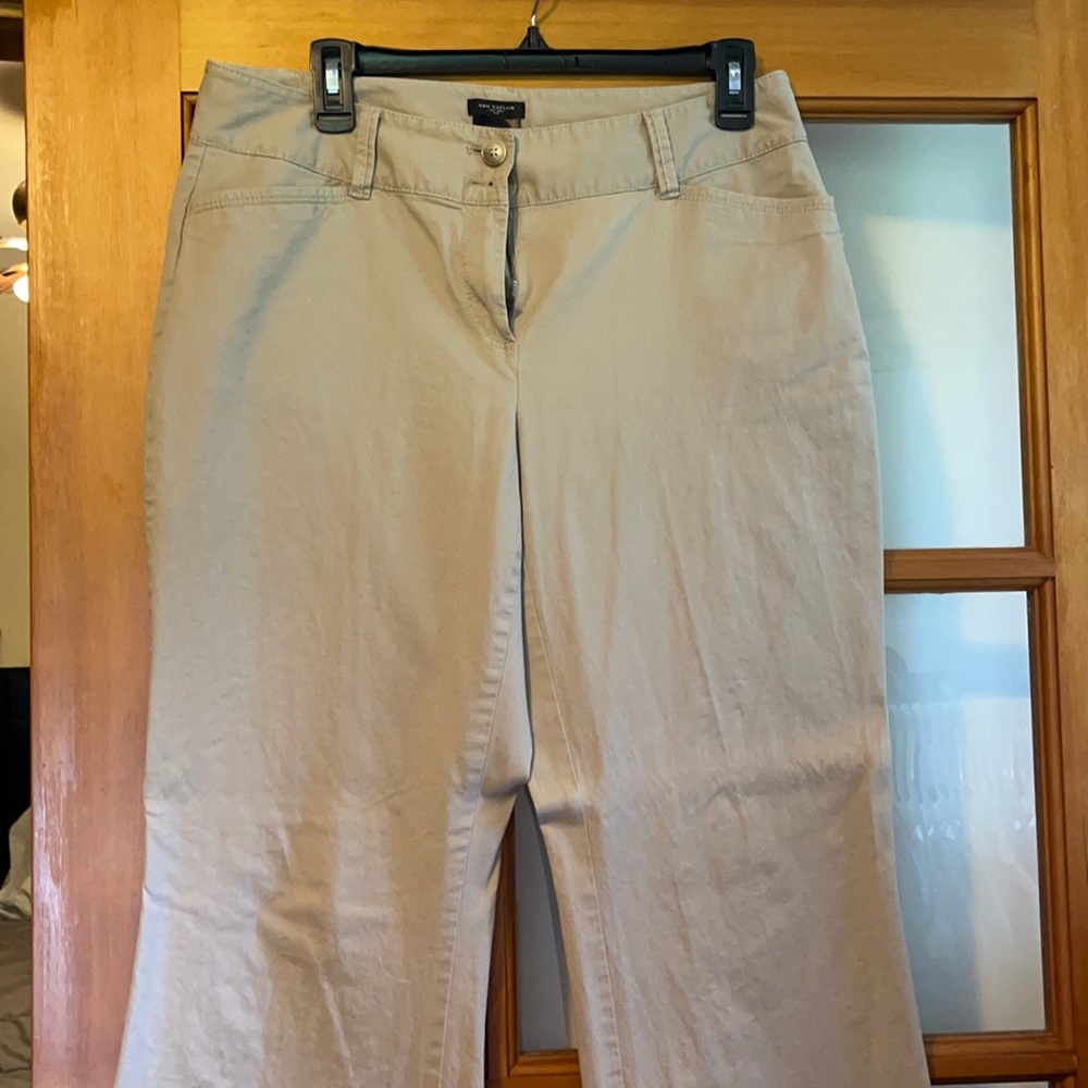 Ann Taylor Khakis- Size 8 Curvy-